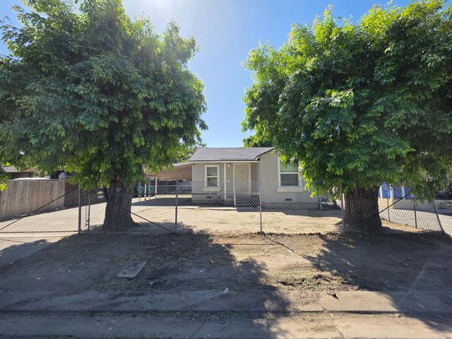 1810 E Flora St, Stockton, CA 95205
