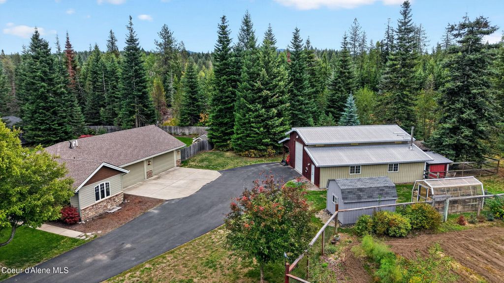 19712 N Williams RD, Hayden, ID 83835 photo 3