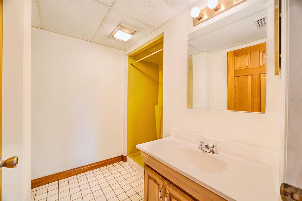 Image 45 of property listing at 123 MASON LAKE TRAIL, Hawthorne, FL 32640