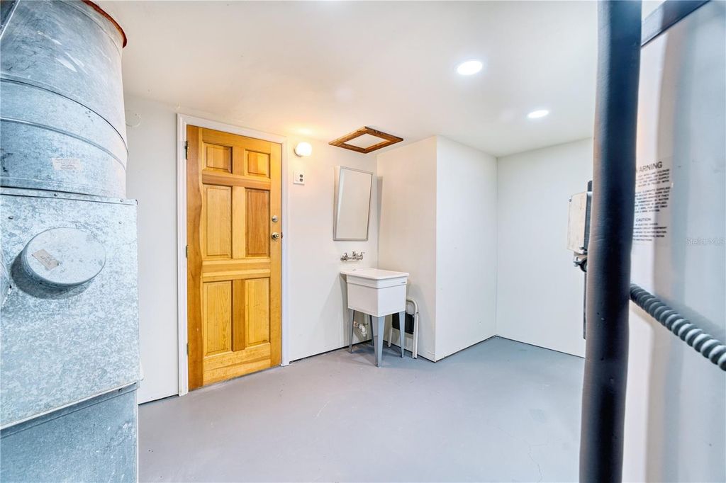 Image 46 of property listing at 123 MASON LAKE TRAIL, Hawthorne, FL 32640