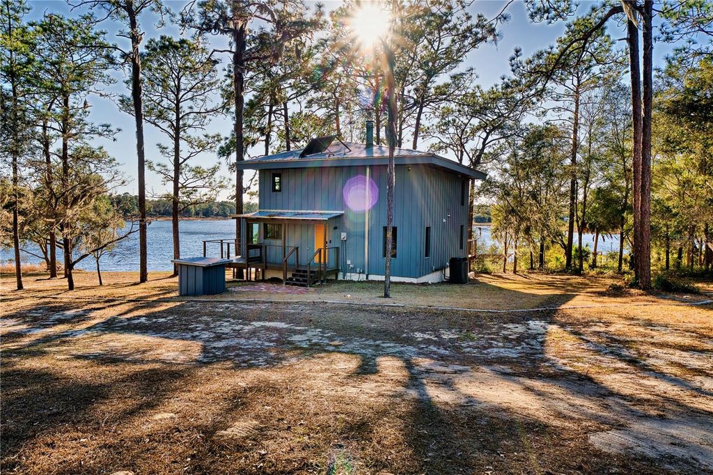 Image 47 of property listing at 123 MASON LAKE TRAIL, Hawthorne, FL 32640