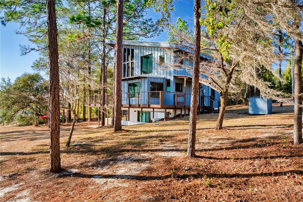 Image 49 of property listing at 123 MASON LAKE TRAIL, Hawthorne, FL 32640