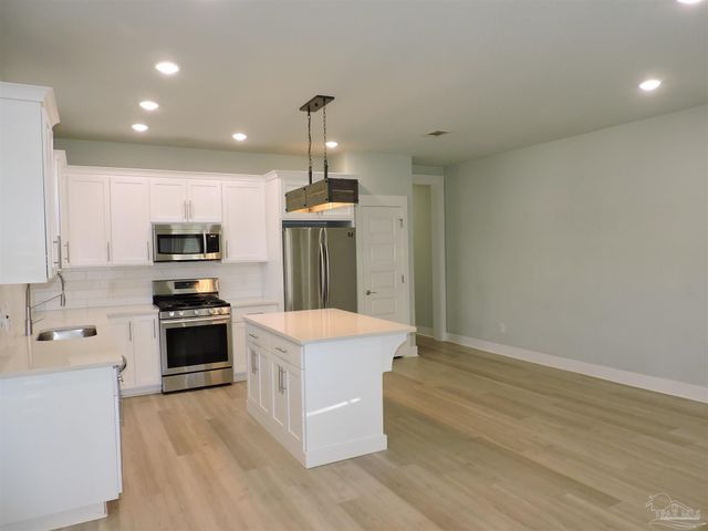 1058 W Brainerd St, Pensacola, FL 32501