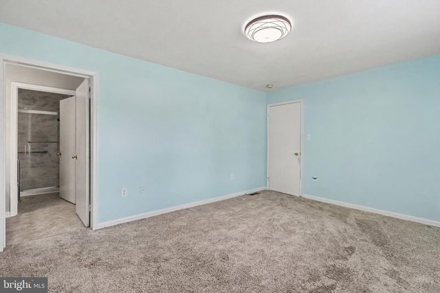 180 HAZEL DR, Manchester, PA 17345
