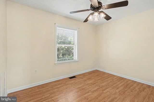180 HAZEL DR, Manchester, PA 17345