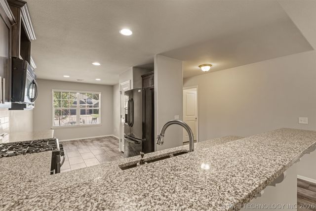 7509 S Joshua Avenue, Broken Arrow, OK 74011