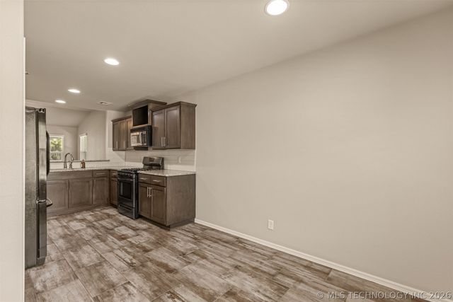 7509 S Joshua Avenue, Broken Arrow, OK 74011