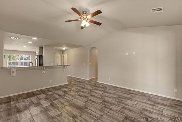 7509 S Joshua Avenue, Broken Arrow, OK 74011