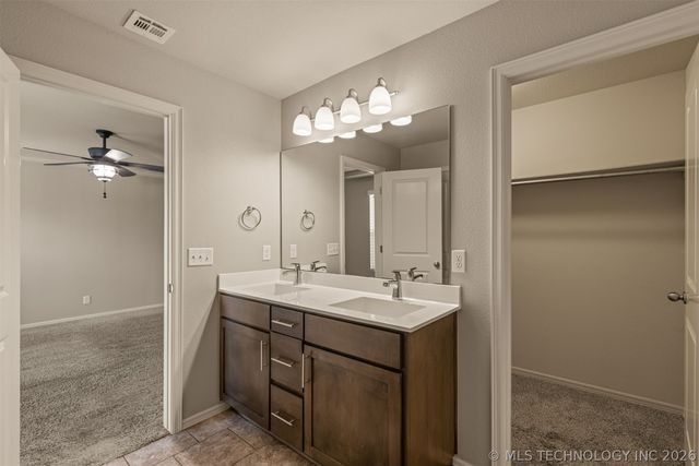 7509 S Joshua Avenue, Broken Arrow, OK 74011