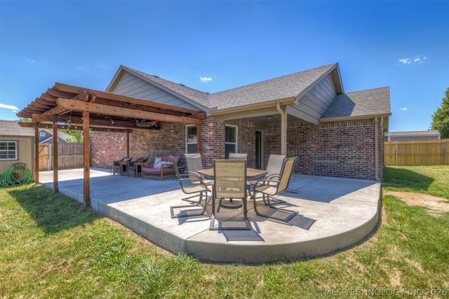 7509 S Joshua Avenue, Broken Arrow, OK 74011