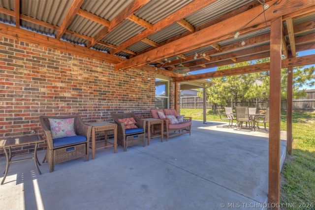 7509 S Joshua Avenue, Broken Arrow, OK 74011