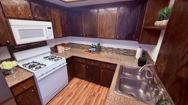 1945 1945 21St St, San Pablo, CA 94806