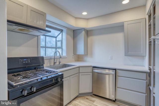 9 JOHN COLLINS CIR, Dover, DE 19904