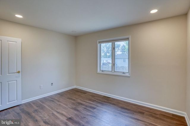 9 JOHN COLLINS CIR, Dover, DE 19904