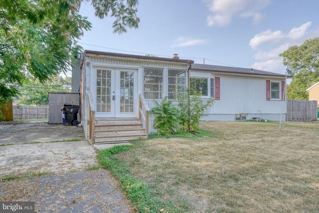 9 JOHN COLLINS CIR, Dover, DE 19904