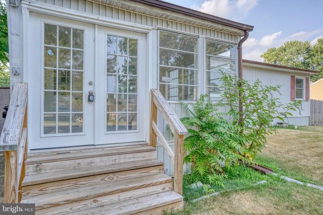 9 JOHN COLLINS CIR, Dover, DE 19904
