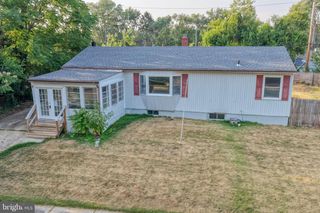 9 JOHN COLLINS CIR, Dover, DE 19904