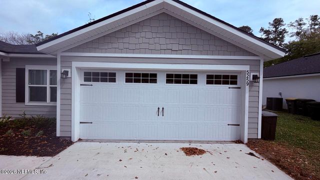 5259 BEDFORD Road, Jacksonville, FL 32207