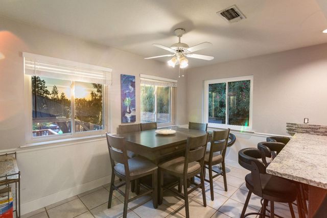 224 Oak Canyon Way, Folsom, CA 95630