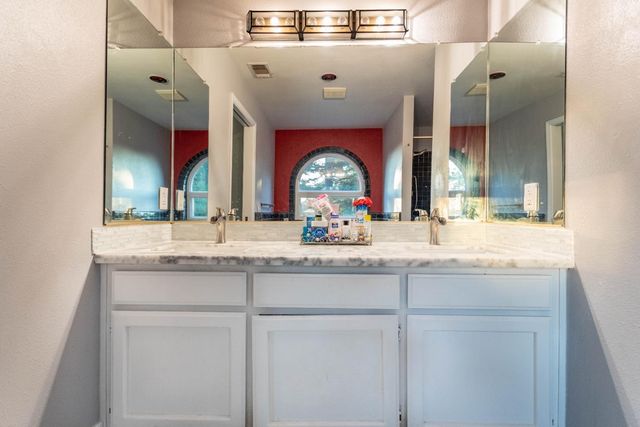 224 Oak Canyon Way, Folsom, CA 95630