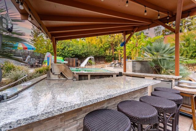 224 Oak Canyon Way, Folsom, CA 95630