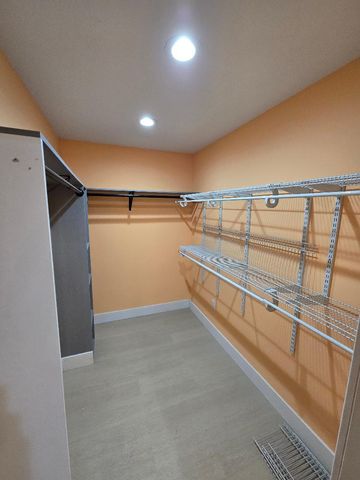 224 Oak Canyon Way, Folsom, CA 95630