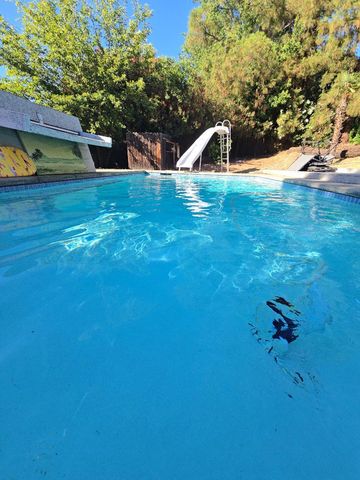 224 Oak Canyon Way, Folsom, CA 95630