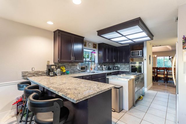 224 Oak Canyon Way, Folsom, CA 95630