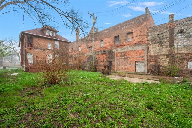 8983 Beverly Court, Detroit, MI 48204
