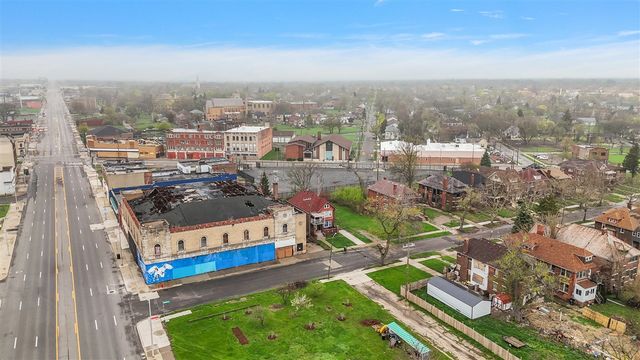 8983 Beverly Court, Detroit, MI 48204