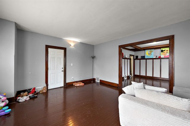 8983 Beverly Court, Detroit, MI 48204