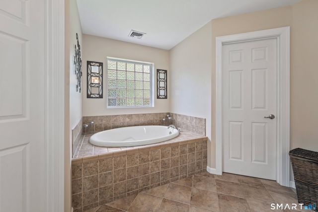 425 Westledge Drive, Torrington, CT 06790