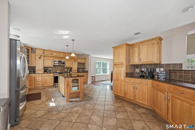 425 Westledge Drive, Torrington, CT 06790
