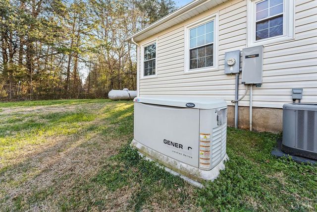 968 Mud Street, Concord, VA 24538