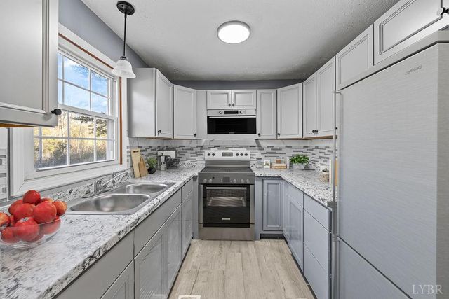 968 Mud Street, Concord, VA 24538