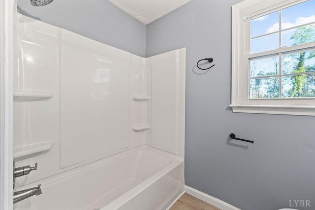 968 Mud Street, Concord, VA 24538