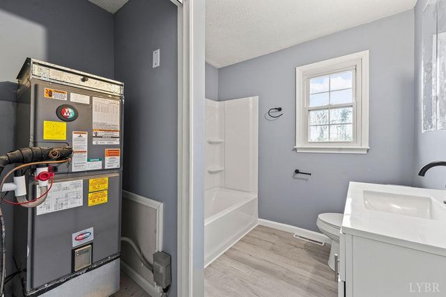 968 Mud Street, Concord, VA 24538