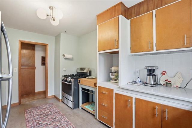 102 W Lakeview Avenue, Madison, WI 53716
