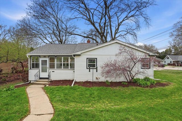 102 W Lakeview Avenue, Madison, WI 53716