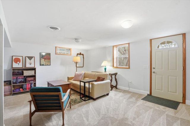 102 W Lakeview Avenue, Madison, WI 53716