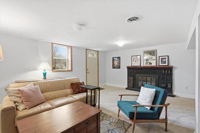 102 W Lakeview Avenue, Madison, WI 53716