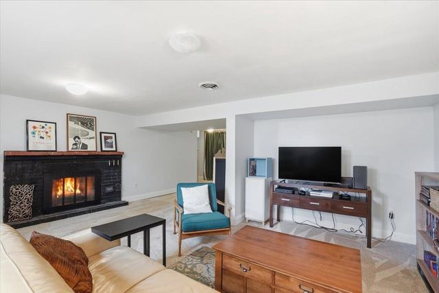 102 W Lakeview Avenue, Madison, WI 53716
