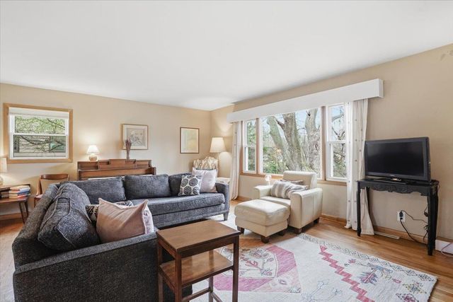 102 W Lakeview Avenue, Madison, WI 53716
