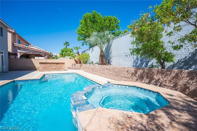 1334 Villa Park Court, Las Vegas, NV 89110