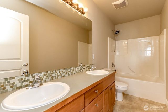 7406 223rd Avenue Ct E, Buckley, WA 98321