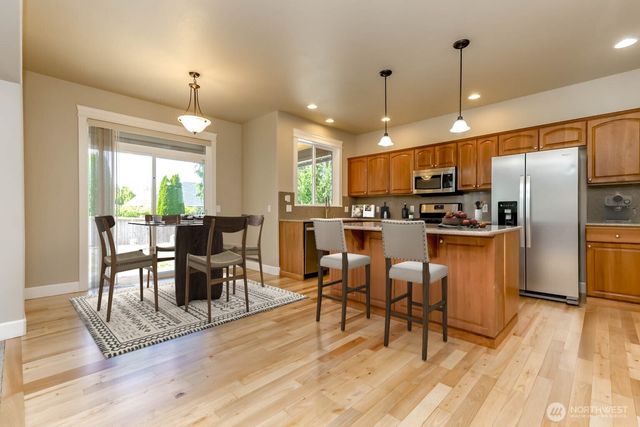 7406 223rd Avenue Ct E, Buckley, WA 98321