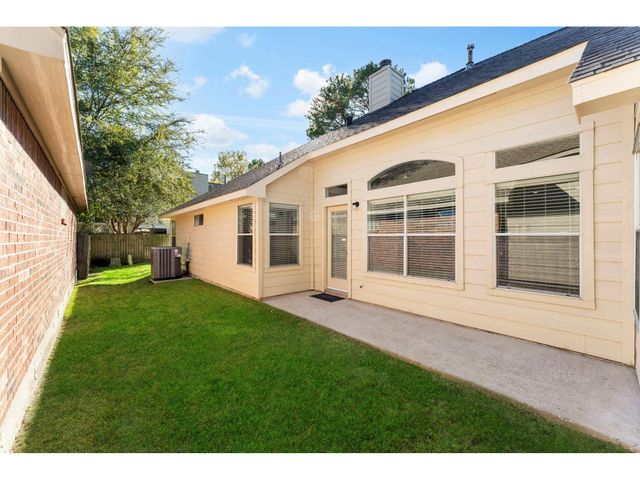 31 Auburn Path Drive, The Woodlands, TX 77382