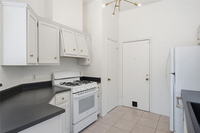 9505 Doliver DR, Austin, TX 78748