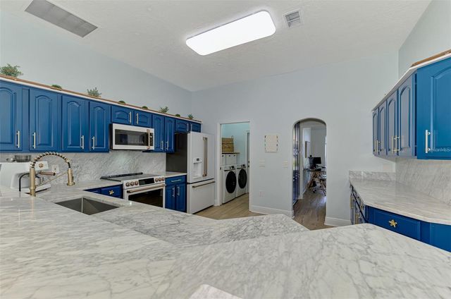 5106 76TH STREET E, Bradenton, FL 34203