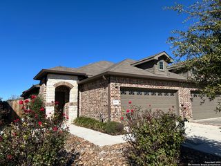 688 CREEKSIDE CIR, New Braunfels, TX 78130
